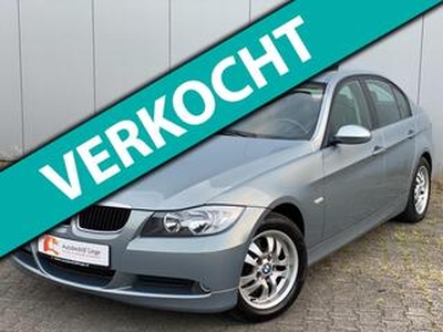 BMW 3-SERIE 318i Executive | Navi | Climate | Pdc | Dak raam