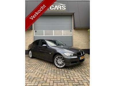 BMW 3-SERIE 318i High Executive | Leder| Clima |APK 17-02-22