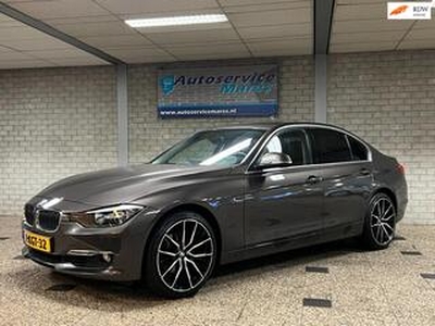 BMW 3-SERIE 320i High Executive, automaat, navi, Airco/clima, Cruise, PDC