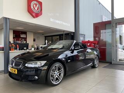 BMW 3-SERIE Cabrio 325i High Executive, Automaat, M Sport Edition, Navigatie, Elektrisch Verstelbare & Verwarmbare Lederen Sportstoelen, Enz..