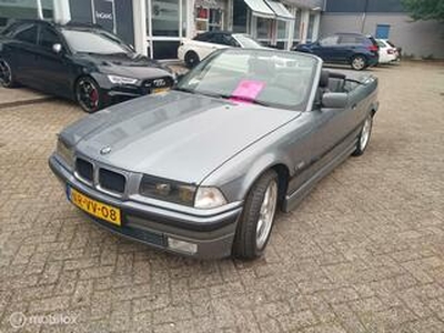 BMW 3-SERIE Cabrio E36 318i