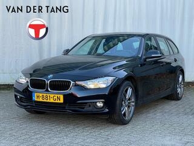 BMW 3-SERIE Touring 318i Exec. Aut. / Navi /Stl.vw./18inch