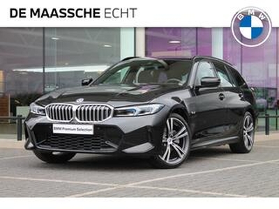 BMW 3-SERIE Touring 330e xDrive High Executive M Sport Automaat / BMW M 50 Jahre uitvoering / Panoramadak / Trekhaak / Adaptieve LED / Sportstoelen / Live Cockpit Professional / Parking Assistant