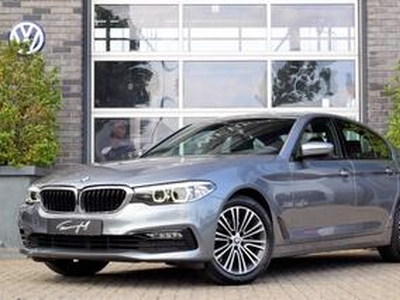 BMW 5-SERIE 520i SPORT LINE AUT. - SPORTST. - NAVI PRO. - TREKH.