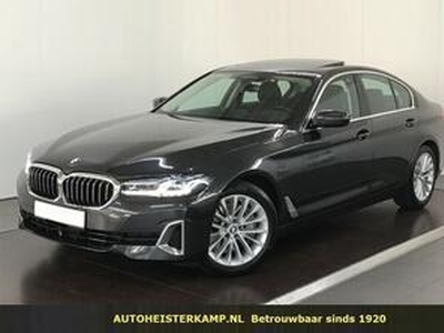 BMW 5-SERIE 540i Luxury Facelift 333 PK ACC Sportstoelen Head-Up Schuifdak