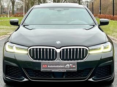 BMW 5-SERIE 540i xDrive M PAKKET 2021 RIJK UITGERUST GARANTIE