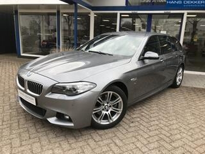 BMW 5-SERIE Touring 520i Executive M PAKKET automaat/navigatie/sportstoelen