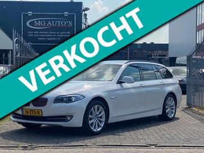 BMW 5-SERIE Touring 528xi Upgrade Edition | Luchtvering | 4 Wielaandrijving | Stoel Verwarming | Automaat | Achteruitrijd Camera |