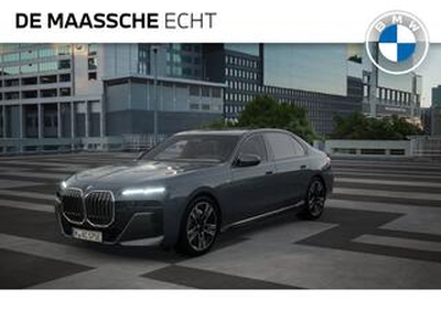 BMW i7 xDrive60 High Executive M Sport / Panoramadak Sky Lounge / Bowers & Wilkins / Massagefunctie voor + achter / Trekhaak / Driving Assistant Professional