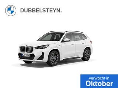 BMW X1 30e xDrive | M-Sport | 18'' | Adapt. LED | Comf. Acc. | Camera | M Adaptief onderstel | Draadloos laden