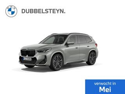 BMW M-Model X1 xDrive25e sport | Glazen schuif kantendak | trekhaak | Donker glas achter | Lederen bekleding Harman Kardon | 20 inch