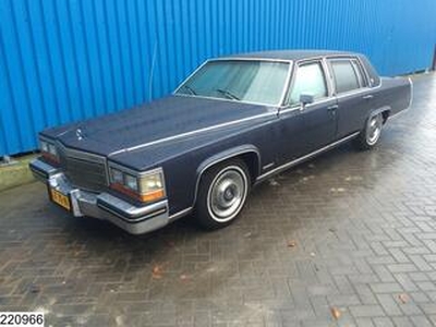 Cadillac BROUGHAM Fleedwood V8, Type B6 Gepantserd, Armored , Gepanzert Car