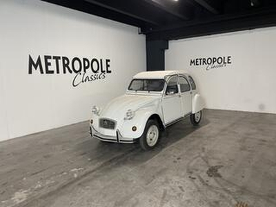 Citroen 2CV Club nieuw 24 km M0540