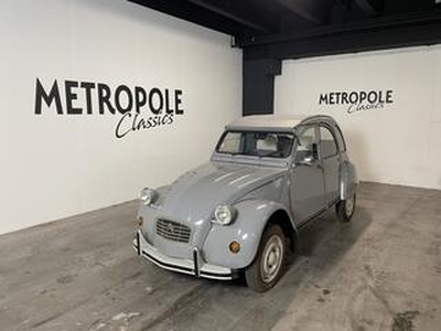 Citroen 2CV Club Nieuw slechts 124 km M0541