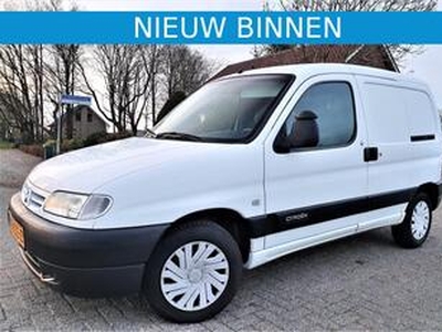 Citroen BERLINGO 1.4i Benzine met 2x Zijdeur en Trekhaak !