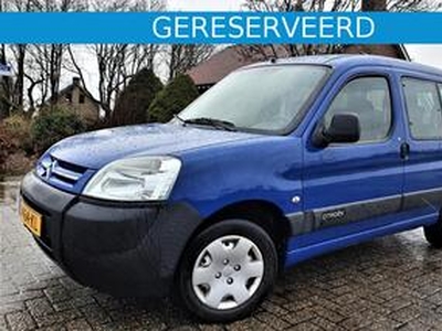 Citroen BERLINGO 1.4i Multispace met Zijdeur en Nieuwe APK ! !