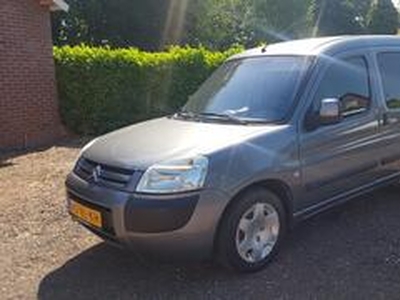 Citroen BERLINGO 1.6i Multis.Pet.Par.