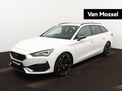 CUPRA Leon Sportstourer 1.4 e-Hybrid Performance | Panoramadak | Climate control | Virtual | Memory | Adaptive cruise control |