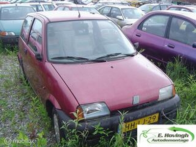 Fiat CINQUECENTO 900