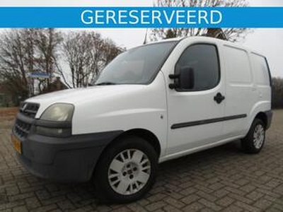 Fiat DOBLO 1.2i Benzine met Trekhaak en Diverse Opties !