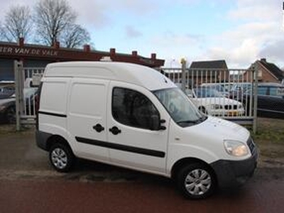 Fiat DOBLO Cargo YOUNGTIMER camper optie 1,6 hoog model geen btw ! benz en CNG 90,,,km