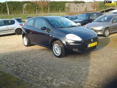 Fiat GRANDE PUNTO 1.4 Dynamic Zeer lux,s radio cd/ elektrise pakket cv.