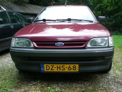 Ford ESCORT 1.6 CLX K6