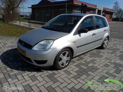 Ford FIESTA 1.4-16V met APK t/m 16-12-2021