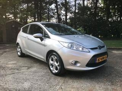 Ford FIESTA 1.4 Titanium Aut. ECC, PDC, NAP, Zeer nette auto!