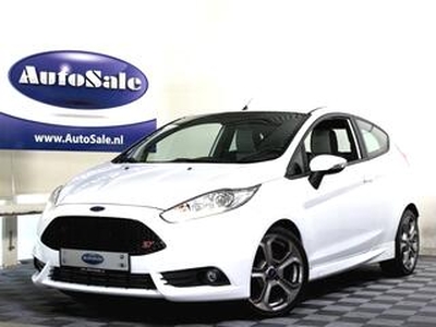 Ford FIESTA 1.6 ST 183pk 1eEIGENAAR! RECARO BLUETH ZWARTEHEMEL '15