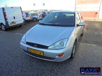 Ford FOCUS 1.6 16v GERESERVEERD!!!!!!!!