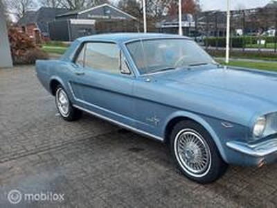 Ford MUSTANG V8 289 1965. Nederlands kenteken