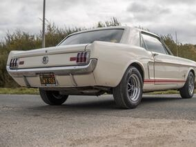 Ford (usa) MUSTANG Coupe V8 Autom. 289ci Blackplates-powersteering-pony interior very original, lot of invoices