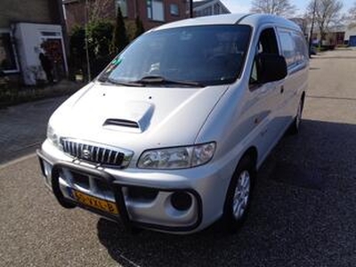 Hyundai H200 2.5 CRDi Luxe lang