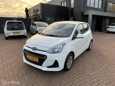 Hyundai I 10 1.0i Comfort AIRCO/CRUISE CTRL/APPLE CARPLAY/NAP