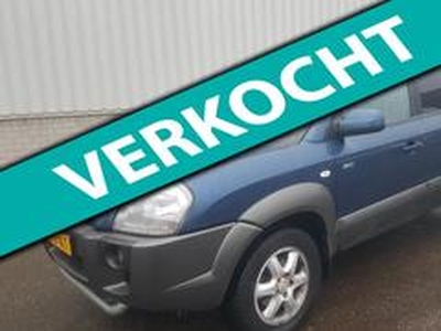 Hyundai TUCSON 2.0i 4WD Style