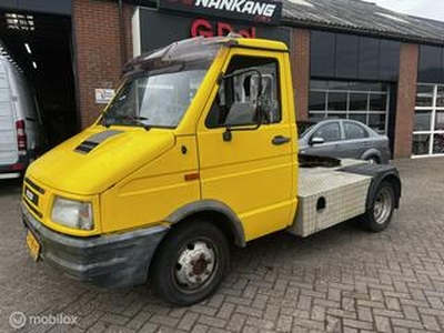 Iveco DAILY 35.12 2.8 Turbo Diesel trekker met apk.