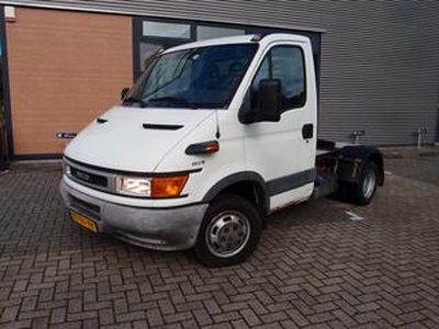 Iveco DAILY 40 C 13 be trekker 6600kg trekvermogen nw apk goede staat b.e kleinrijbewijs 40c13 130pk sperr cardan