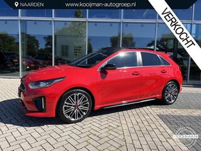 KIA CEE D 1.4 T-GDi GT-Line FABRIEKSGARANTIE T/M APRIL 2028 Navigatie, Schuif/ kanteldak, Stoel + Stuurwielverwarming, Smart key, privacy glass, Half Leder/ Alcantara