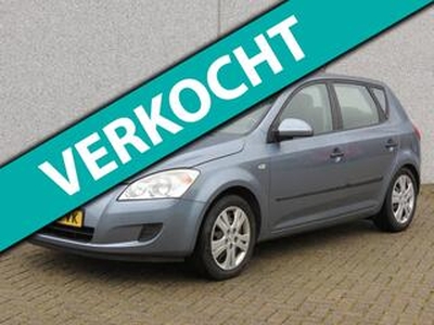 KIA CEE D 1.4 X-tra Dealer onderhouden nieuw koppeling