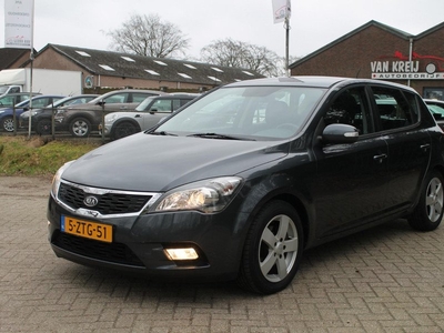 Kia Cee'd 1.4 CVVT Seven Business, Clima, Trekhaak