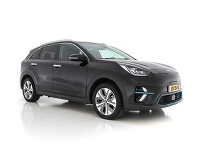 KIA e-Niro ExecutiveLine 64kWh (INCL-BTW) *VOLLEDER | FULL-LED | JBL-AUDIO | NAVI-FULLMAP | DAB | CAMERA | ADAPTIVE-CRUISE | MEMORY-PACK | KEYLESS | LANE-ASSIST | COMFORT-SEATS | 17