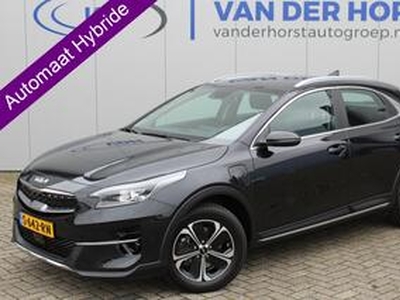 KIA Xceed 1.6-105pk GDi PHEV DynamicLine Hybrid-AUTOMAAT. Als nieuw, slechts 13.500km ! Volautm. airco dual, navigatie, cruise cntrl, camera, metallic, LM wielen, stoel- en stuurwielverwarming, DAB radio etc.