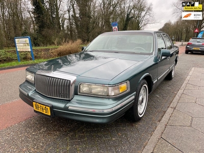 Lincoln Town Car 4.6 Signature Nederlandse auto!!