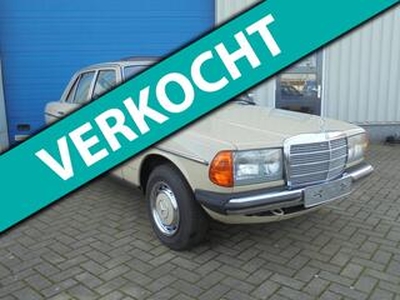 Mercedes-Benz 280 200-280 (W123) 250 SCHUIFDAK MOOIE AUTO