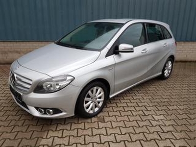 Mercedes-Benz B-KLASSE 180 cdi nwe model 95.000 km *Navi *PDC * Cruise