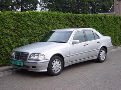 Mercedes-Benz C-KLASSE C 200 CDI ELEGANCE