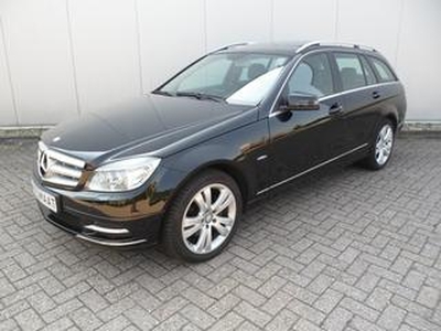 Mercedes-Benz C-KLASSE C200 CGi Aut *XENON *DAK *GR NAVI *PDC *NAP