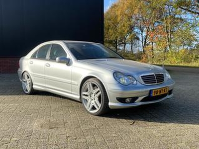 Mercedes-Benz C-KLASSE C32 AMG