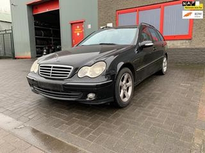 Mercedes-Benz C-KLASSE Combi 220 CDI Avantgarde